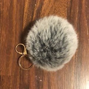 FAUX FUR BALL KEYCHAIN/BAG CLIP